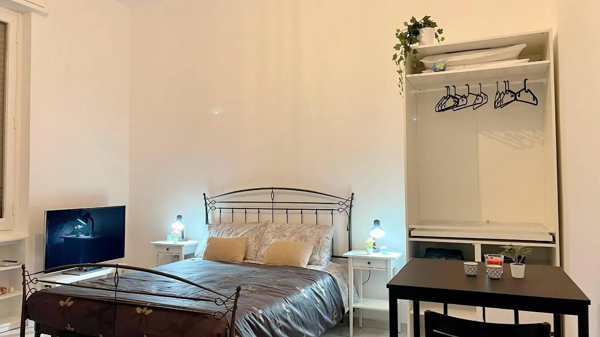 Paco&Carol Apartment ile iletişim